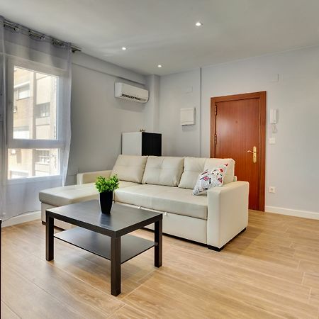 Apartamentos San Lazaro ซาราโกซา ภายนอก รูปภาพ