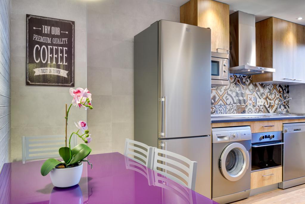 Apartamentos San Lazaro ซาราโกซา ภายนอก รูปภาพ