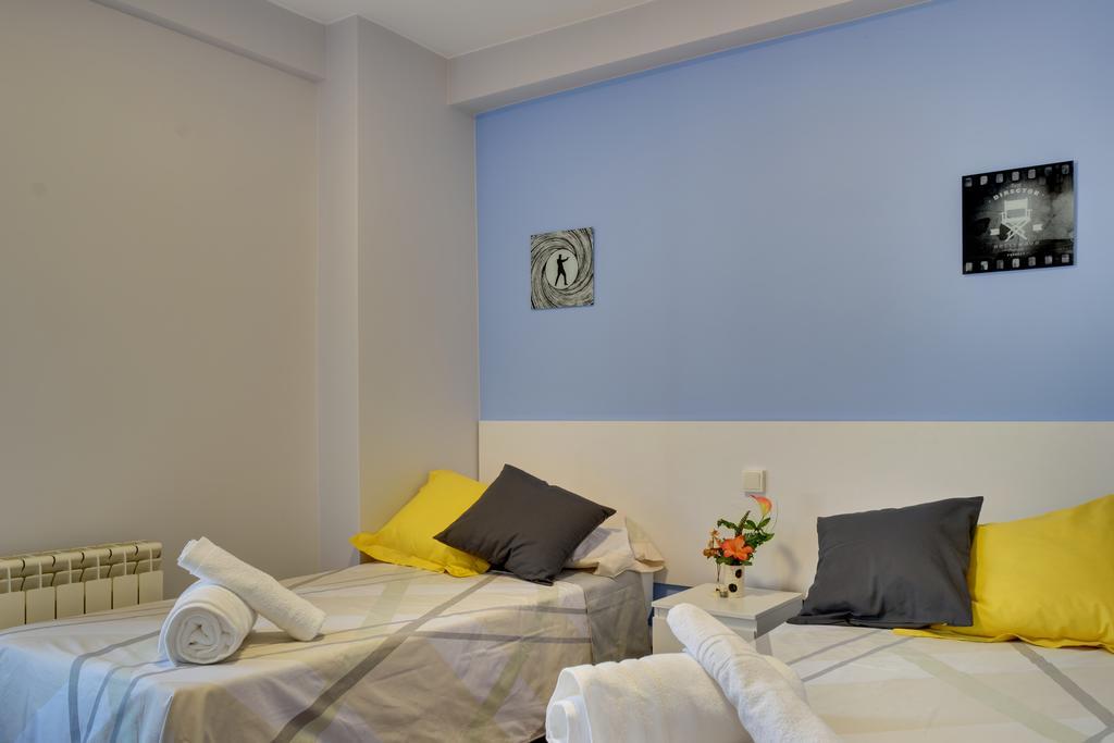 Apartamentos San Lazaro ซาราโกซา ภายนอก รูปภาพ