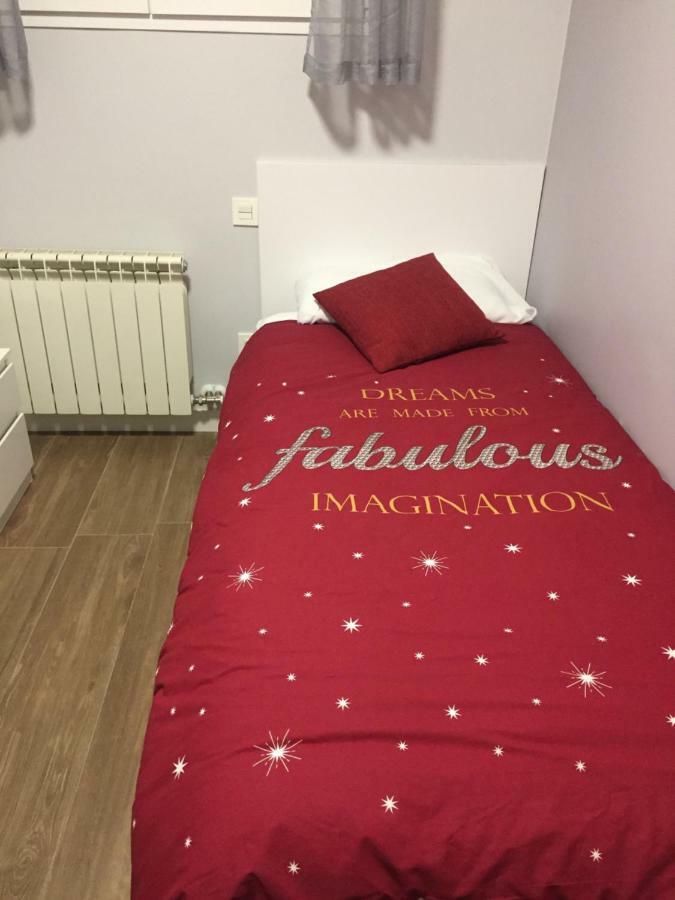 Apartamentos San Lazaro ซาราโกซา ภายนอก รูปภาพ